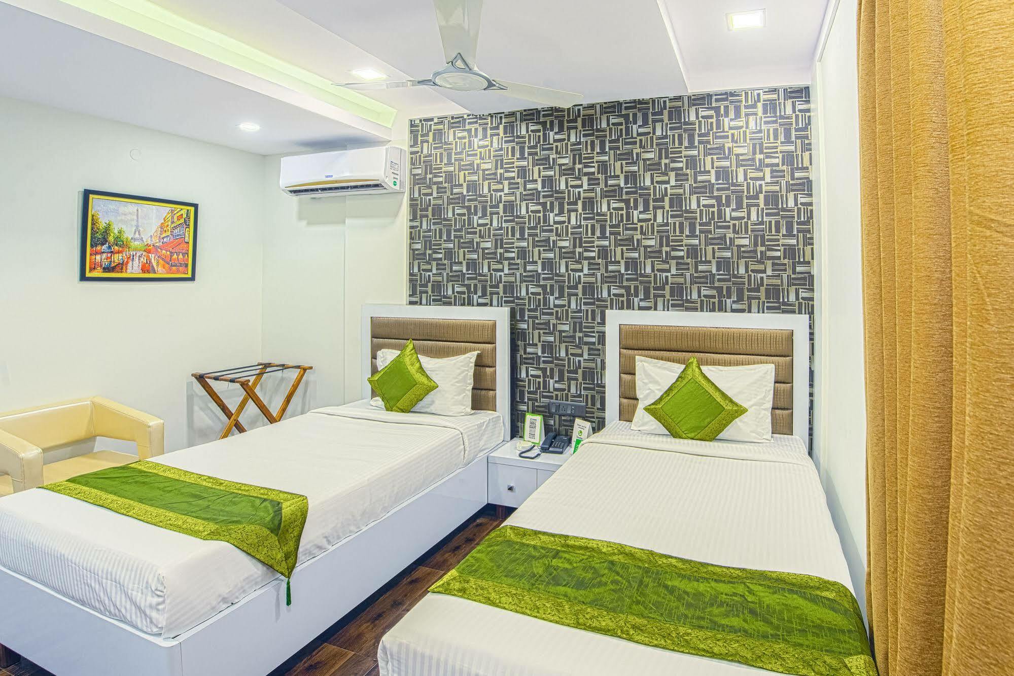 Treebo Orion Sapphire, Beck Bagan Hotel โกลกาตา ภายนอก รูปภาพ