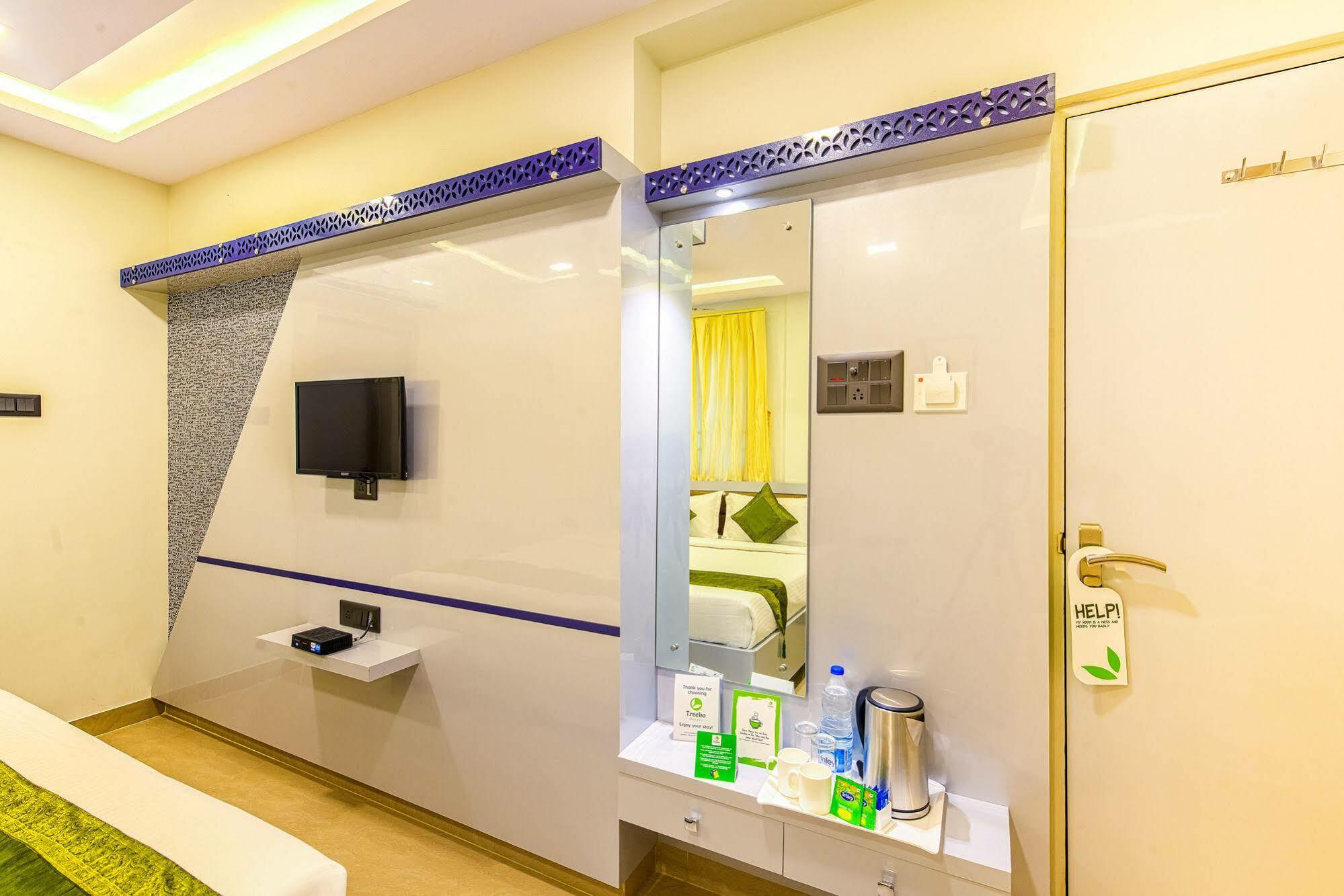 Treebo Orion Sapphire, Beck Bagan Hotel โกลกาตา ภายนอก รูปภาพ
