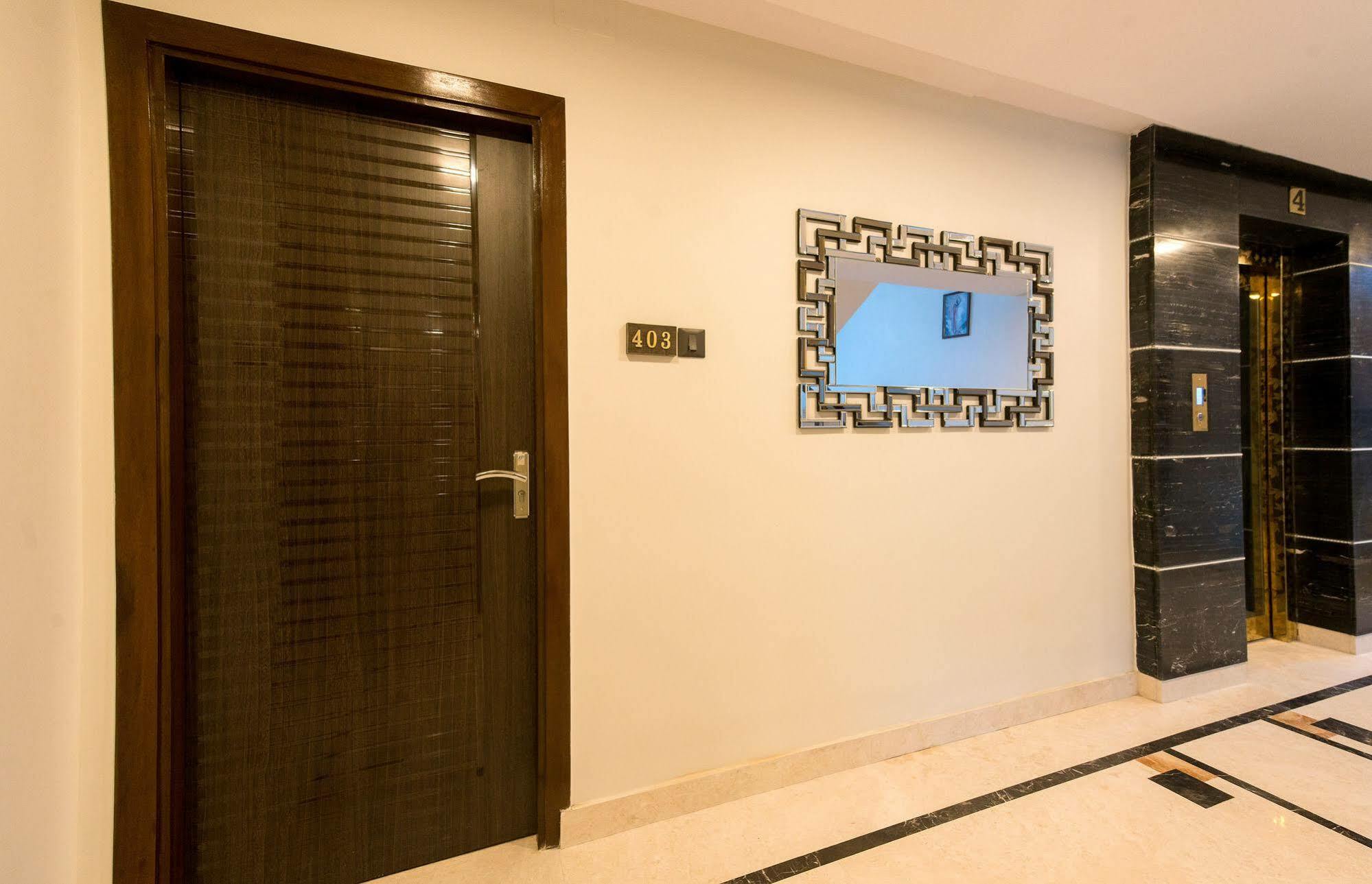 Treebo Orion Sapphire, Beck Bagan Hotel โกลกาตา ภายนอก รูปภาพ