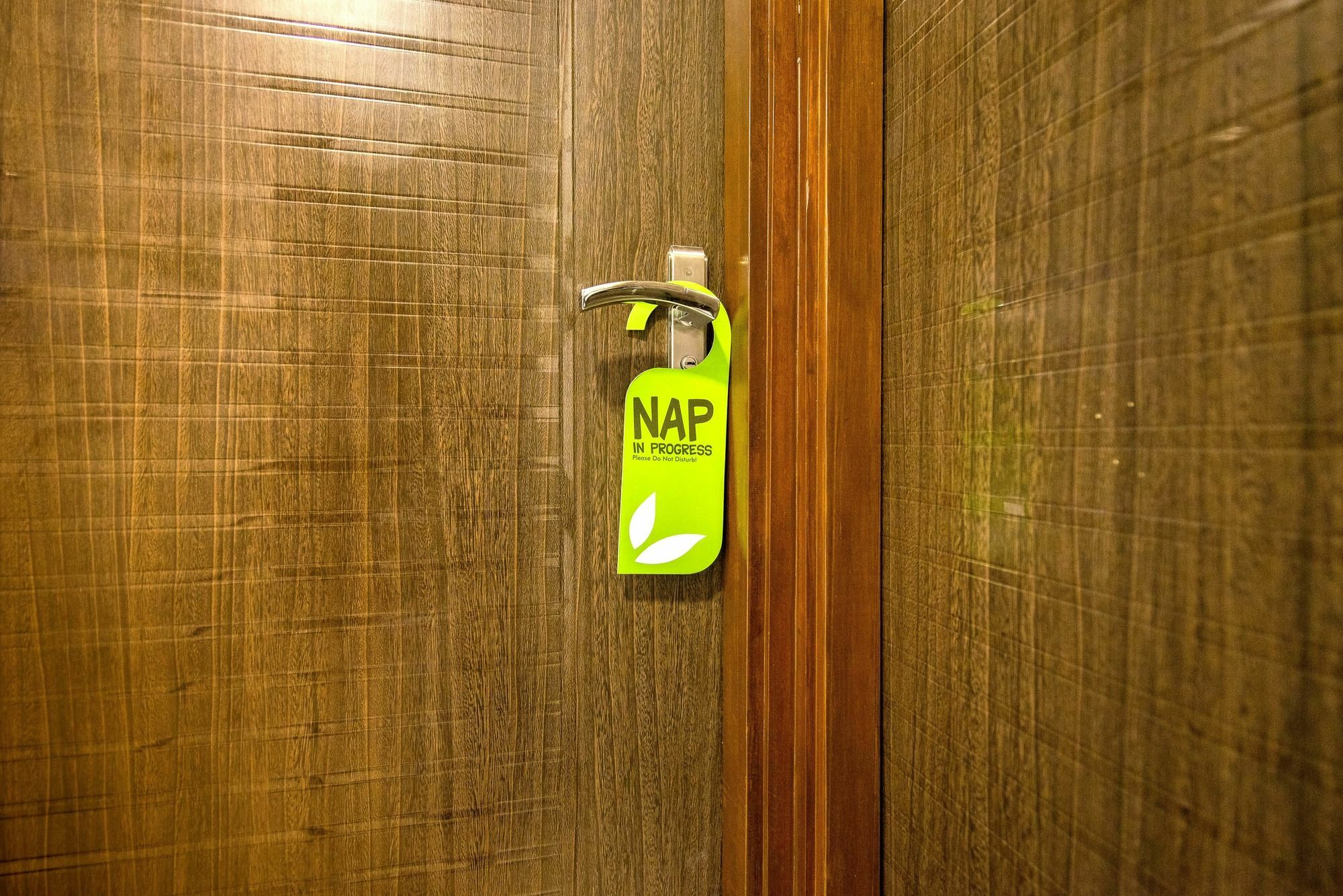 Treebo Orion Sapphire, Beck Bagan Hotel โกลกาตา ภายนอก รูปภาพ